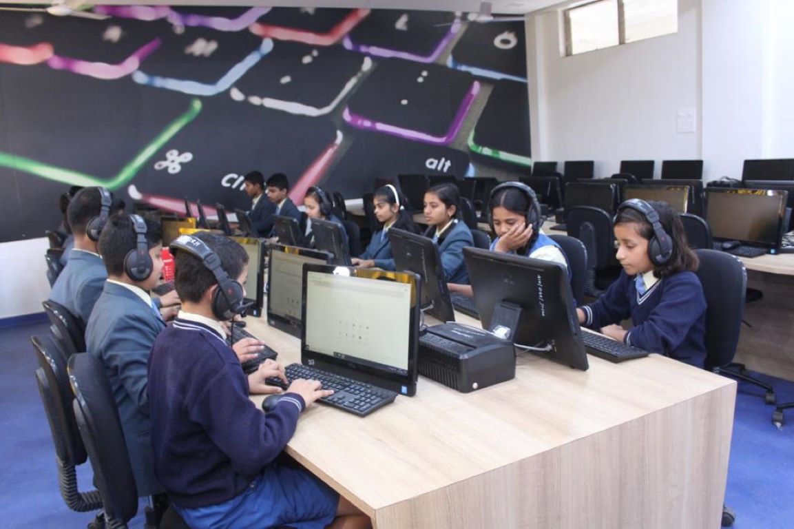 Secound slide> <!-- <img class=